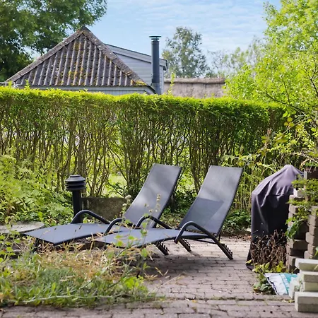 Feriehus 1 Bedroom Awesome In
