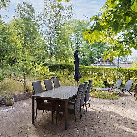 1 Bedroom Awesome In Feriehus